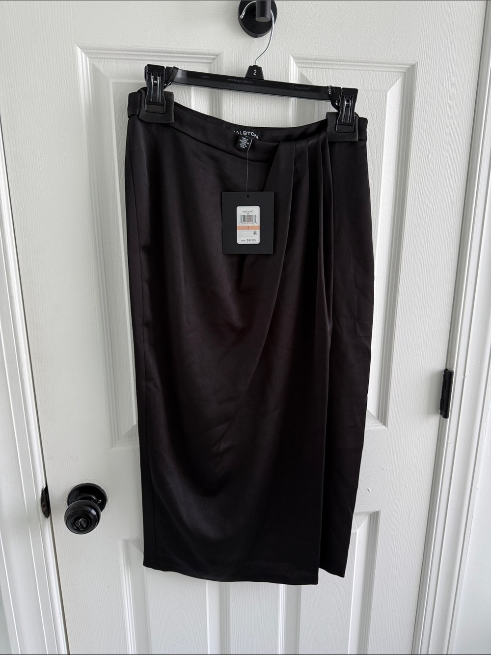 Halston silky wrap pencil skirt NWT Size 2